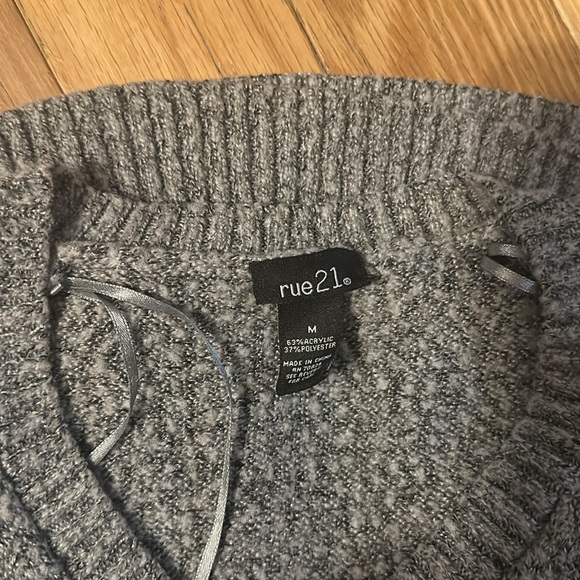 Rue 21 Gray Sweater - Picture 3 of 3